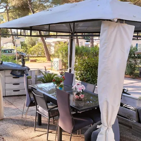 L'oasis 5 Etoiles A Puget-sur-argens Campsite Puget-sur Argens